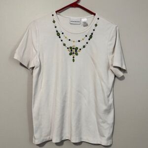 USED Woman's Alfred Dunner Short Sleeve Short Color White Size Small